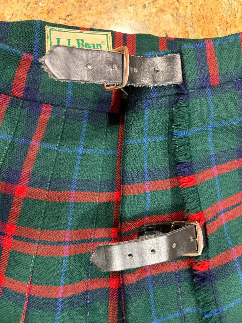 Vintage LL Bean 100% Wool Tartan Kilt Skirt 16P EUC Leather Straps Rare Scotland - Picture 3 of 7